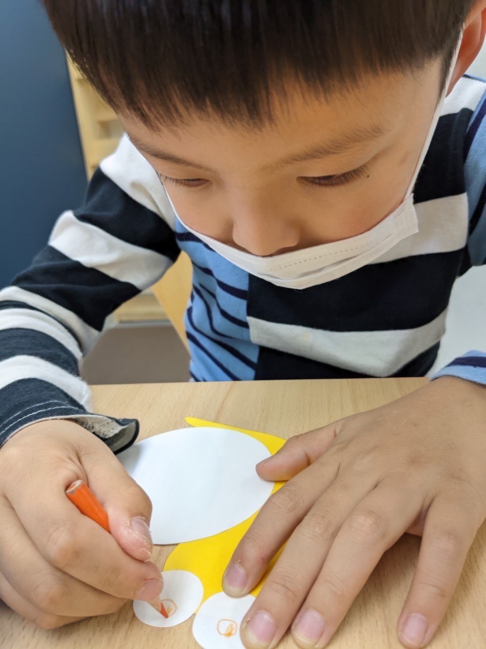 あじさいの壁面製作 5月 ビーフレンズ 京都の放課後等デイサービス 児童発達支援事業所なら 人気no 1のビーフレンズに